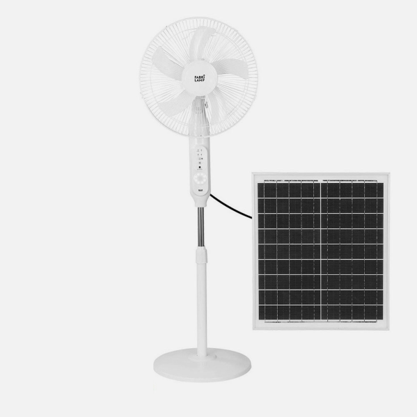 Un ventilador de pie solar blanco de 30W de la marca Abrila con identificador 187241001. Este dispositivo está diseñado para un uso doméstico e interior, ofreciendo control remoto, conexión USB y funcionalidad solar para un ahorro considerable de energía. La línea de clima se caracteriza por su eficiencia y tecnología avanzada ai2, ideal para cualquier entorno hogareño.