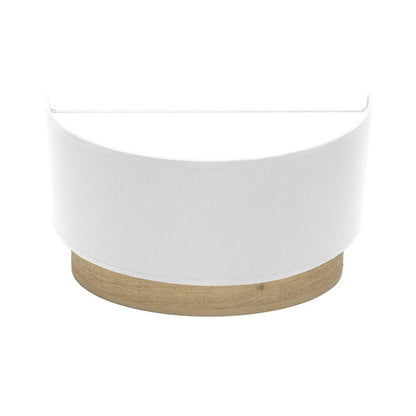 Aplique de pared Tatiana en blanco y madera clara, modelo Abrila 17x30x15 cm (código 189161085), diseño moderno con estilo vintage, ideal para iluminación interior doméstica y decoración en metal y textil.