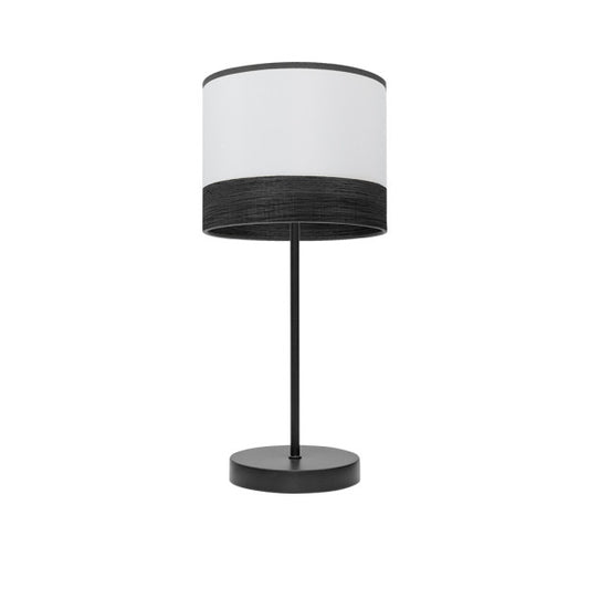 Lámpara de sobremesa Olga en negro y blanco con base de madera negra, diseño moderno de Abrila para iluminación interior difusa, ideal para decoración doméstica con estructura de metal y textil.