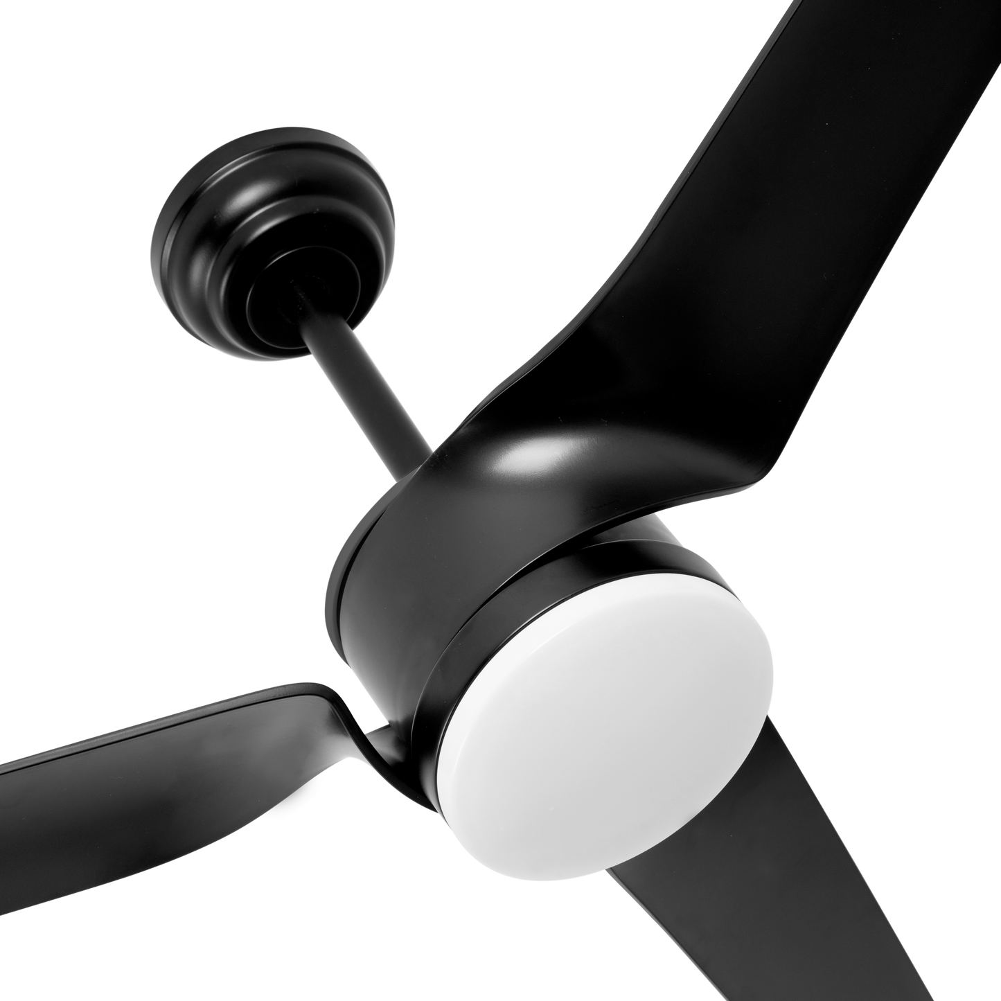 ```html
<img src=ruta-de-la-imagen.jpg alt=Ventilador de techo Montijo 24W Negro de 132cm con control remoto y LED integrado por Abrila. Ahorro de energía AI2 para uso interior doméstico.>
```