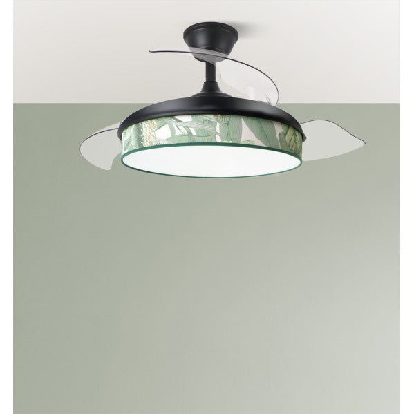 `alt=Ventilador de techo DC Moda 72W Negro/Verde de Abrila con aspas retráctiles, iluminación ajustable y LED integrado, ideal para interiores domésticos en verano e invierno`