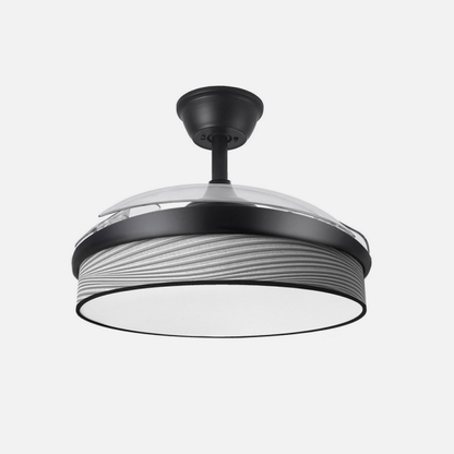Ventilador de techo DC Moda 72W en color negro y gris de Abrila, modelo 212480409. Este ventilador cuenta con aspas retráctiles y una iluminación LED ajustable, ideal para interiores domésticos. Su motor DC ofrece un rendimiento eficiente y silencioso, mientras que el diseño en surco gris y negro le da un toque moderno y elegante.