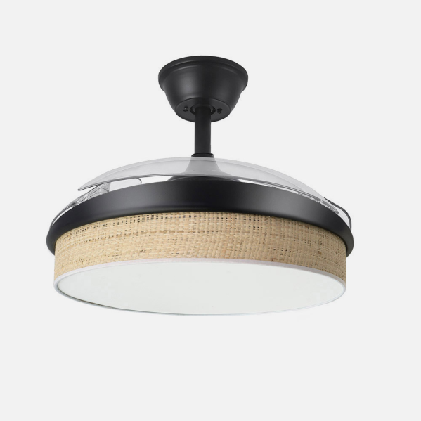 Alt Text: Ventilador DC Moda AbriLA 212490609 Negro Cañizo Claro con Iluminación LED Ajustable y Aspas Retráctiles Ideal para Interiores Domésticos Ventilación Verano e Invierno.