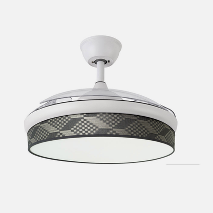 Alt Image: Ventilador de techo Abrila Moda en blanco y gris con motor DC y control remoto, modelo 212491101. Diseño minimalista con aspas retráctiles y LED integrado, ideal para interiores domésticos.

- Utiliza palabras clave relevantes: Abrila, ventilador de techo, motor DC, control remoto, aspas retráctiles, LED integrado, blanco y gris, diseño Moda, interior doméstico.
- Incluye el modelo del producto (212491101) para mayor especificación.
- Destaca características únicas como las aspas retráctiles y el