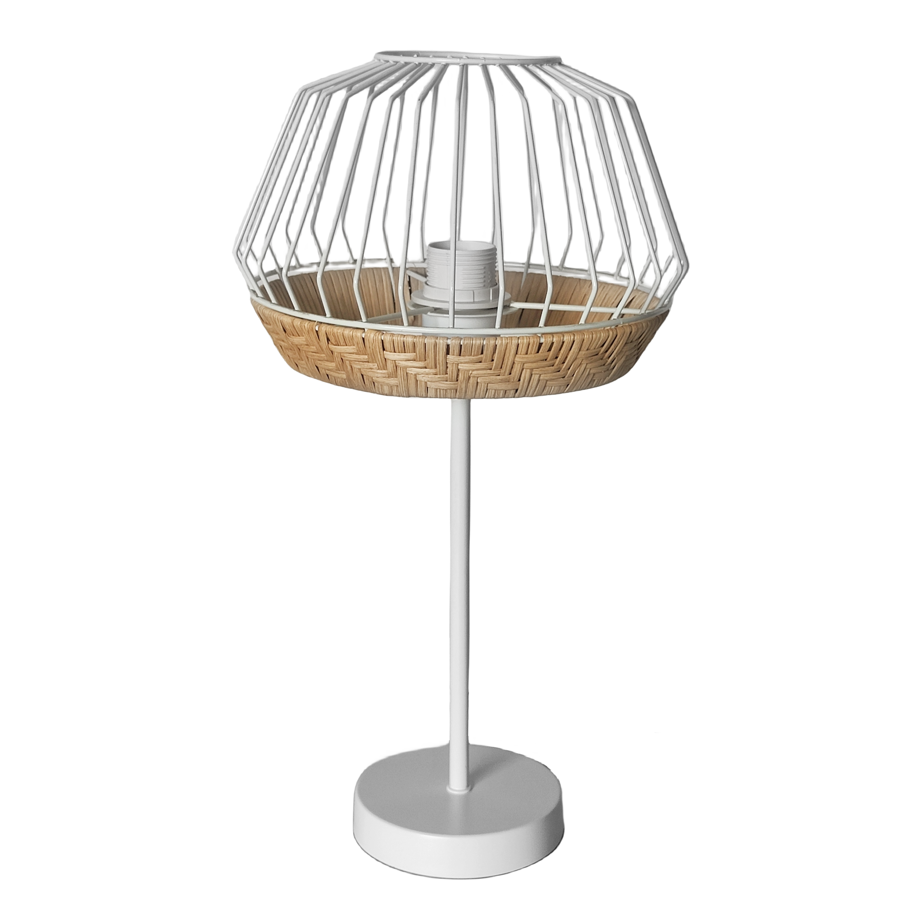 Lámpara de sobremesa Hugo en blanco natural de Abrila (218271068), diseño vintage rústico con metal y rattan para decoración interior farmhouse y doméstica