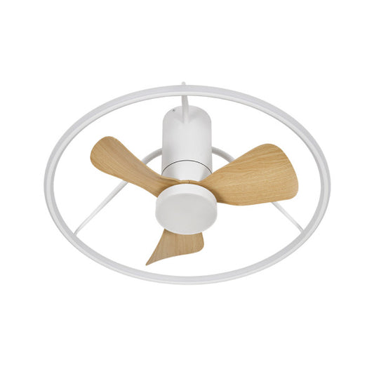 Ventilador de techo DC Oporto en blanco y haya de Abrila, modelo 243699068 con motor DC eficiente para ahorro de energía, LED integrado, control por app y función verano-invierno para interiores.