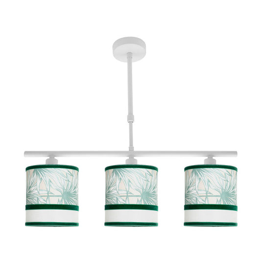 Lámpara de techo Caledonia 3xE14 en blanco y verde de Fabrilamp para iluminación y decoración interior.
