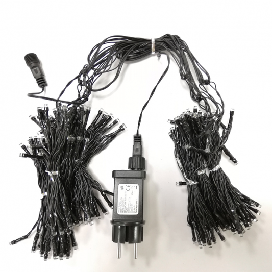 Cortina LED RGB 2x1m de Fabrilamp, modelo 99.HT104-2X1M-C. Iluminación de bajo consumo para hogar y decoración navideña, luces LED para navidad y ferretería.