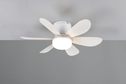 Ventilador de Techo LUND de Trio Lighting (Lund (Blanco)) en color Blanco Mate con seis aspas y luz central, vista frontal - Ref R67462131 LUZ CALIDA ENCENCIDA