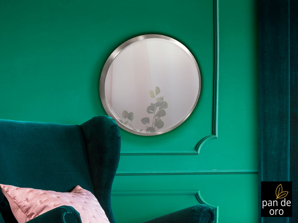 Espejo redondo Aries 44Ø pan de plata Schuller | Espejo de cristal con marco plateado, ideal para dormitorio, salón o recibidor, estilo clásico renovado.