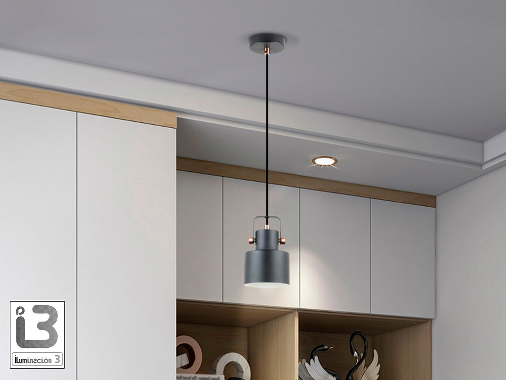 Lámpara de techo Erika negro-cobre de Schuller en salón moderno con detalles industriales y metal.