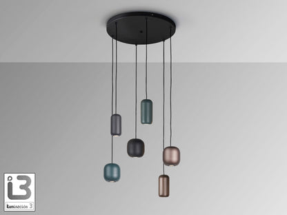 Lámpara de techo Nimes 6L negro industrial de metal con seis luces, moderna y elegante de Schuller en colores marrón y verde.