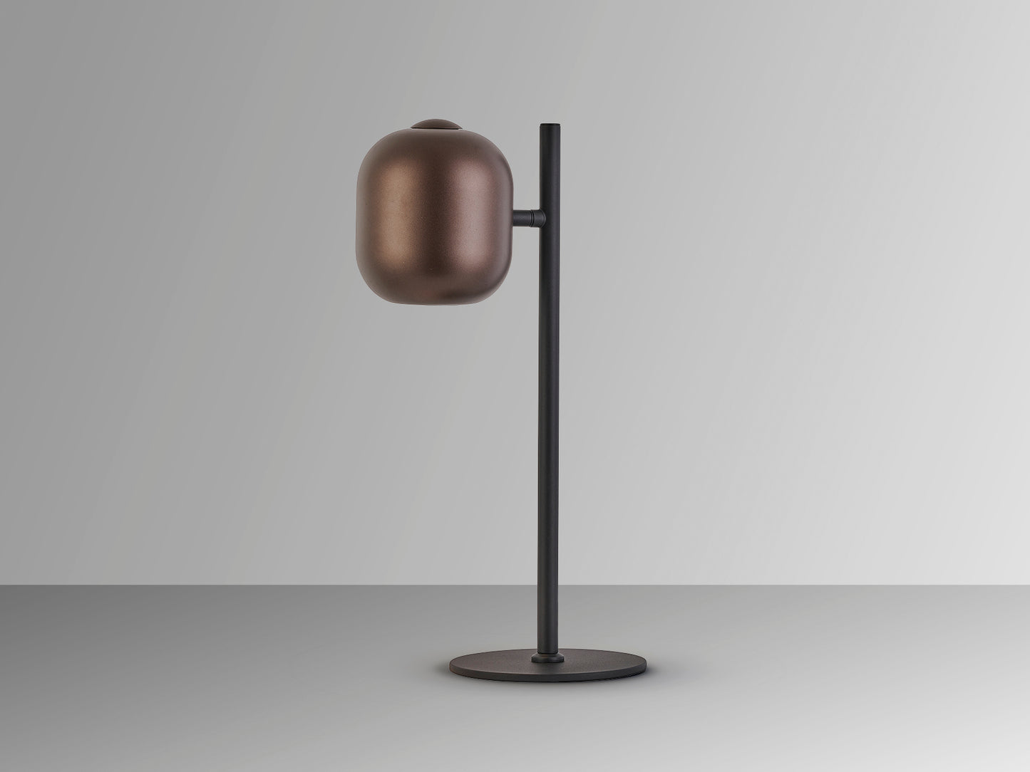 Lámpara de sobremesa I3-Nimes negro-marrón de Schuller: diseño moderno en metal para iluminación interior decorativa.