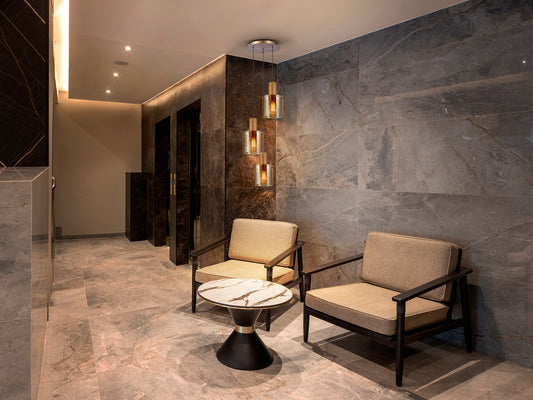 Lámpara de techo Venize cobre y ámbar de Schuller para salón, estilo industrial y mid-century, con detalles en cristal y metal. Modelo 12980.