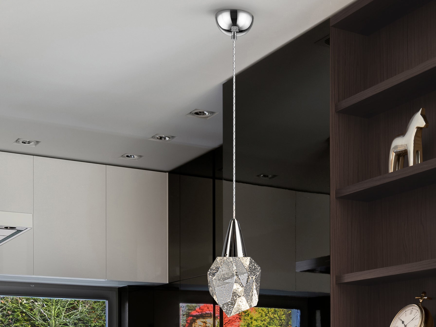 Lámpara colgante Aquaria cromada de cristal con LED regulable en altura, ideal para comedor, salón y recibidor moderno. Marca Schuller.