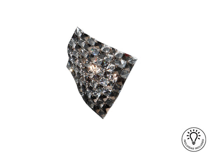 Aplique de pared Satén Cromado con detalles de cristal transparente, ideal para salones modernos. Colección Glam de Schuller (modelo 160785).