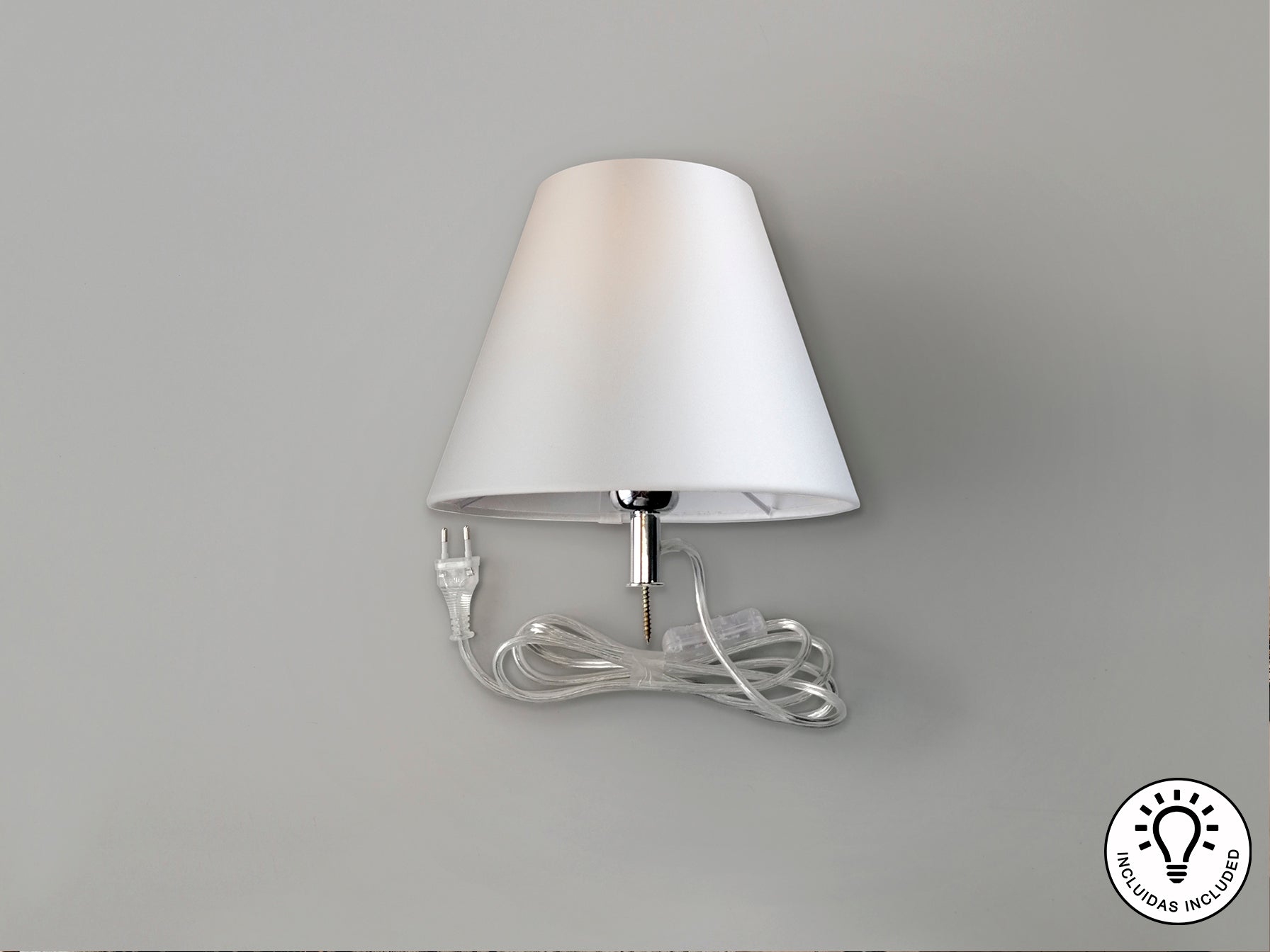 Lámpara de mesa Schuller 167239 con pantalla blanca y base cromada, ideal para salón moderno. Incluye kit DIY para convertir botella en lámpara.