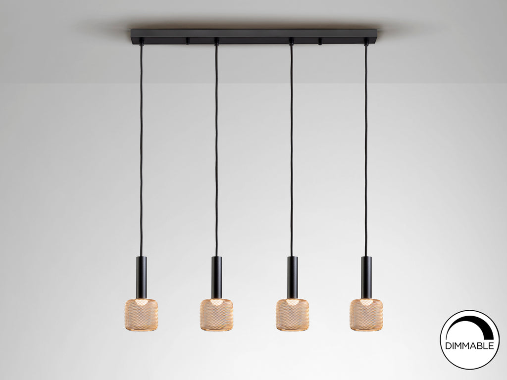 Lámpara de techo Sincro negra y oro de Schuller (175395) con 4 luces LED, diseño moderno para salón-comedor.