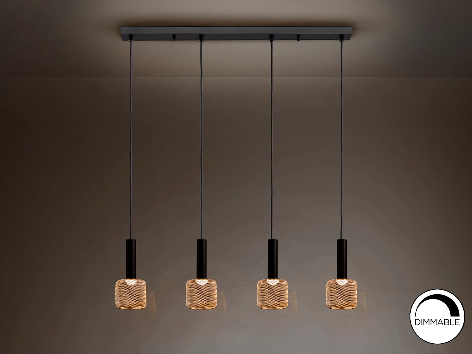 Lámpara de techo Sincro negra y oro de Schuller (175395) para salón comedor. Diseño moderno con 4 luces LED dimmables, metal y acrílico.