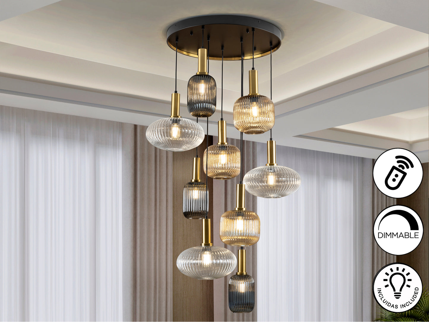 Lámpara de techo Norma Schuller con 9 luces, negro y latón, cristal, diseño moderno, regulable en altura y dimable.