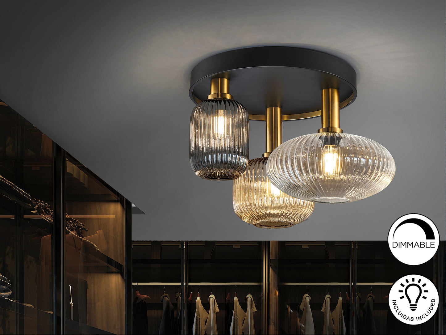 Plafón de techo Norma Schuller con 3 luces negro y latón, diseño moderno para comedor y salón.