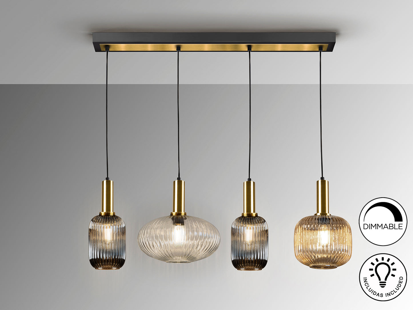 Lámpara de Techo NORMA con 4 Luces en Negro, Latón y Cristal, Estilo Moderno Industrial Sofisticado para Comedor y Salón, Marca Schuller.