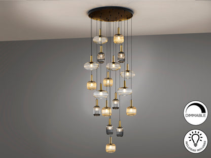 Lámpara de techo NORMA de Schuller en negro y latón, diseño moderno con cristal para comedor o salón.