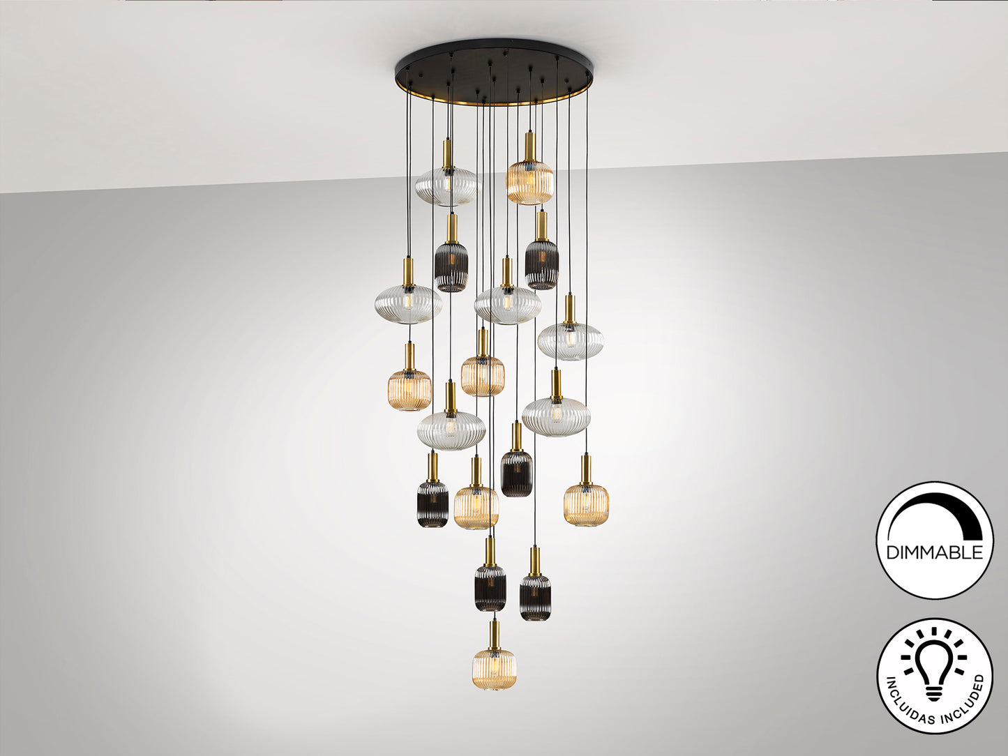 Lámpara de Techo NORMA Negro y Latón Schuller, diseño moderno y lujoso con cristal para comedor y salón.