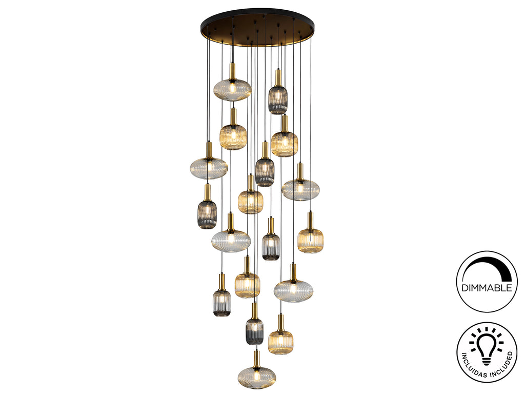 Lámpara de Techo NORMA en Negro y Latón de Schuller, diseño moderno y lujoso para comedor o salón.