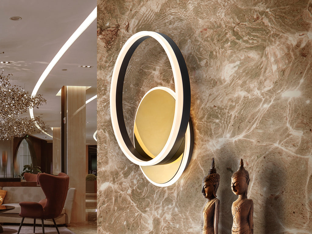 Plafón Oriel en oro y negro mate de Schuller, modelo 226387, con luces LED y diseño moderno.