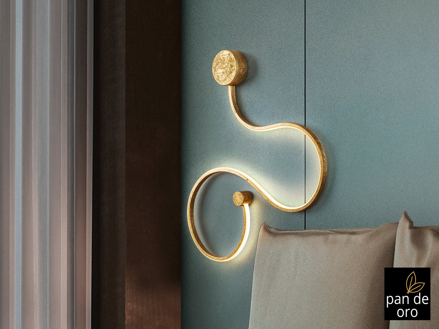 Aplique pared Grafos Pan de oro Schuller 227131, iluminación LED cálida 3000K, 900 lúmenes, diseño moderno en acero y aluminio.