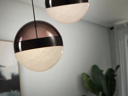 Lámpara colgante Orbes 1L en cromo negro de Schuller, con luz LED, diseño moderno para comedor o salón.