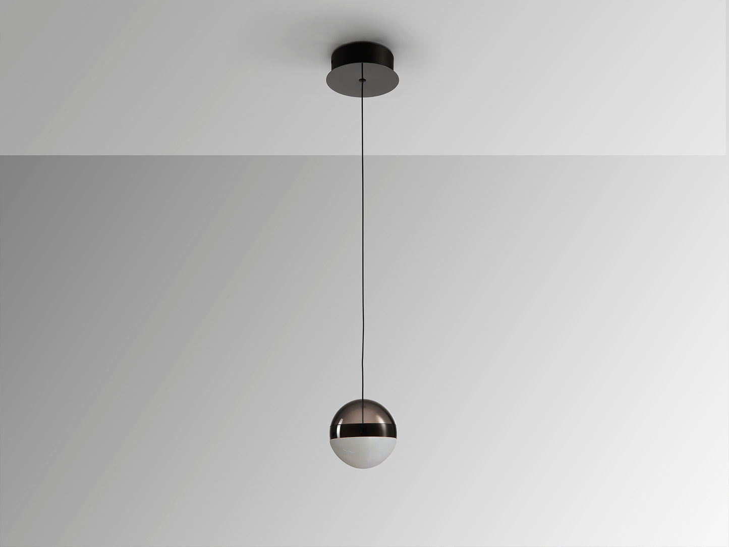 Lámpara colgante Orbes 1L cromo negro Schuller, con LED y diseño moderno en cristal y metal.