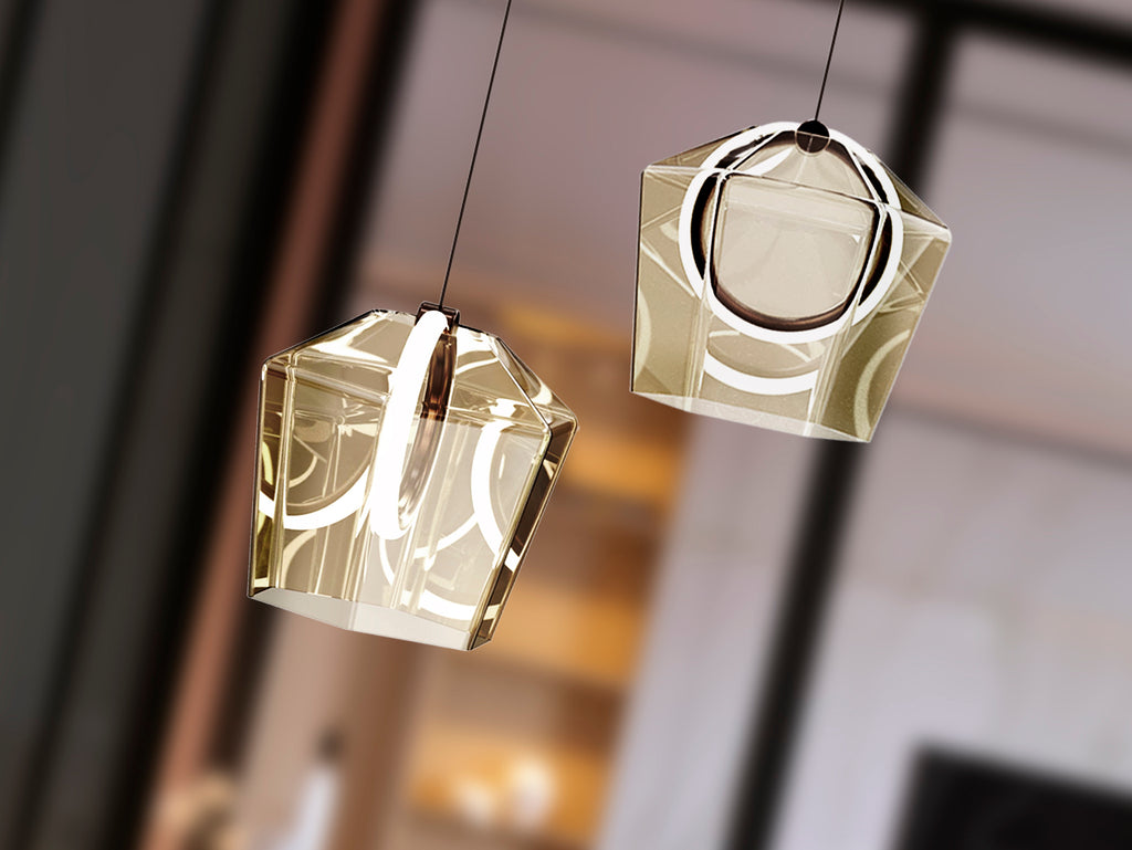 Lámpara colgante Ingrid en bronce oscuro y champán de Schuller con iluminación LED y cristal.