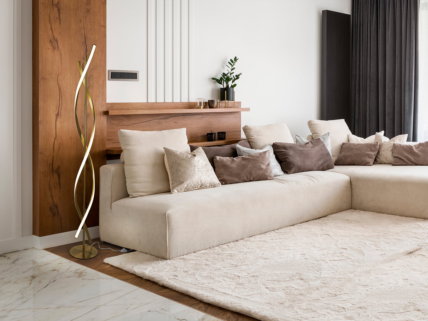 Lámpara de pie Dido oro dorado Schuller con LED, diseño moderno en metal para salón.