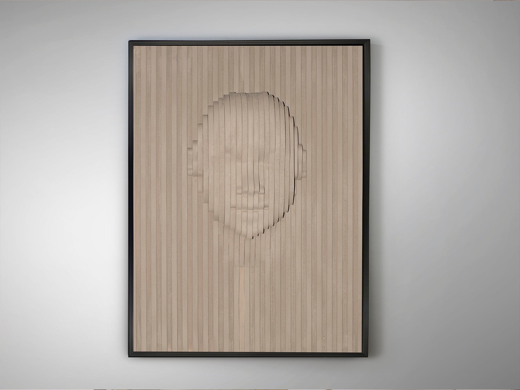 Bajorrelieve Beige Face para decoración de pared. Arte contemporáneo en DM y poliestireno, ideal para salón. Diseño minimalista en tonos beige y negro de Schuller.