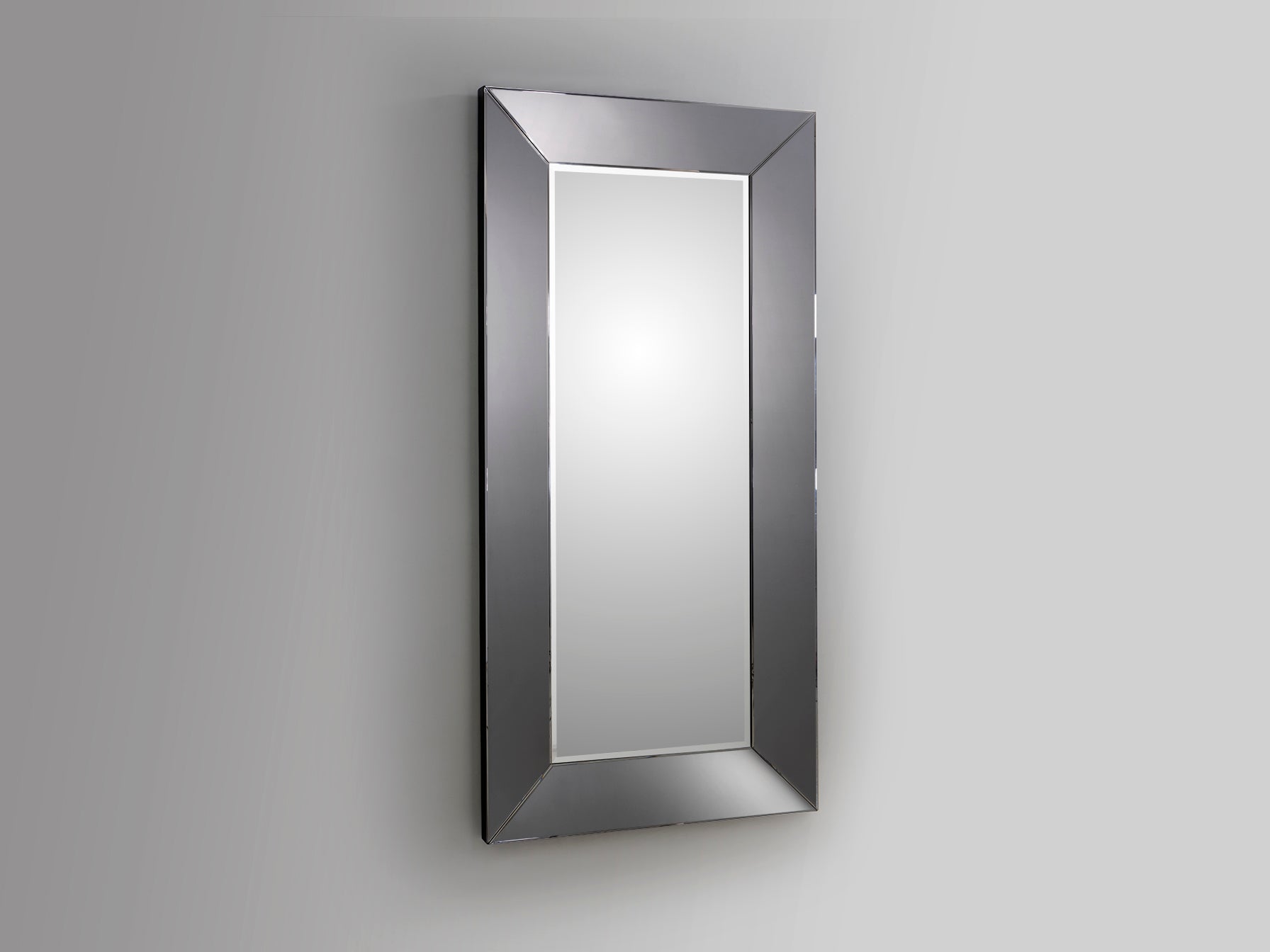 Espejo ROMA 185x90 Smoke de Schuller: espejo decorativo contemporáneo de cristal y DM con acabado smoke, ideal para recibidor o salón.