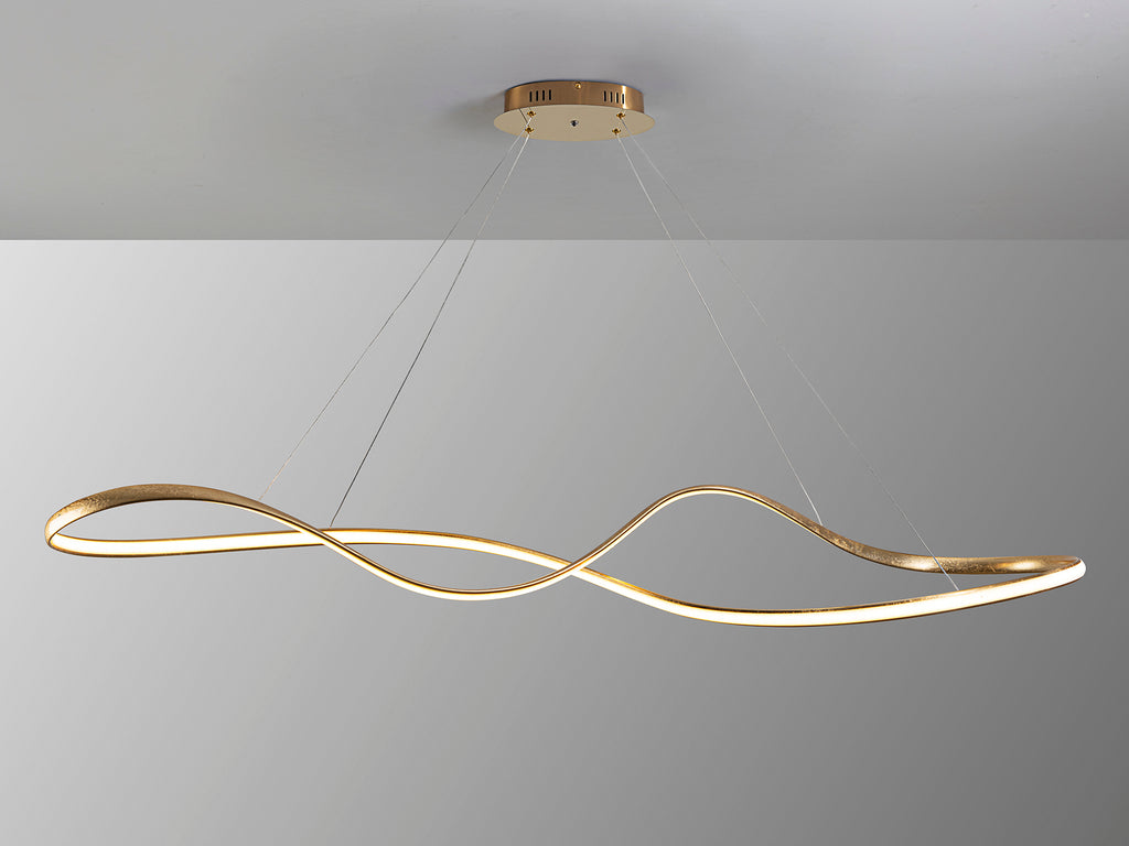 Lámpara de techo Lia grande pan de oro (Schuller 306094) con LED regulable, ideal para comedor y salón modernos.