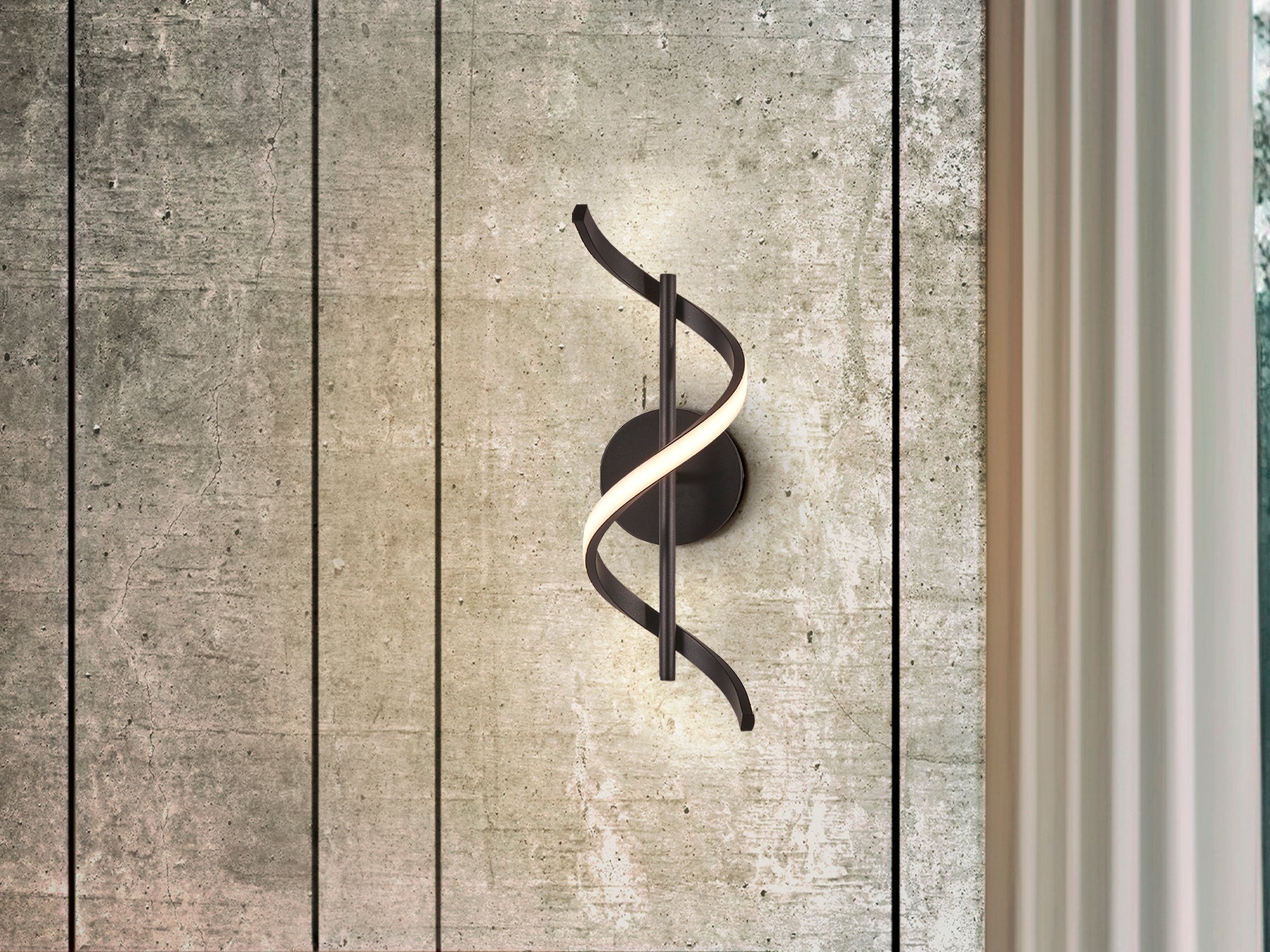 Aplique Boa Negro de aluminio y metal con diseño minimalista y moderno, ideal para techo. Iluminación LED de la marca Schuller.