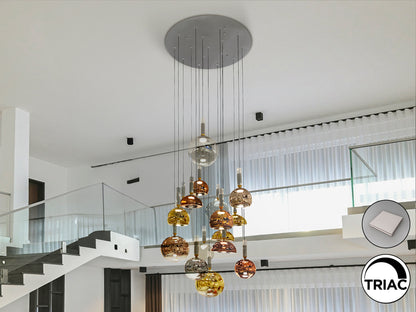 Lámpara de techo Charlize 16 luces colores Schuller, diseño Art Déco con iluminación LED, ideal para comedor y salón. Fabricada en aluminio y cristal, acabado gris oscuro y multicolor.