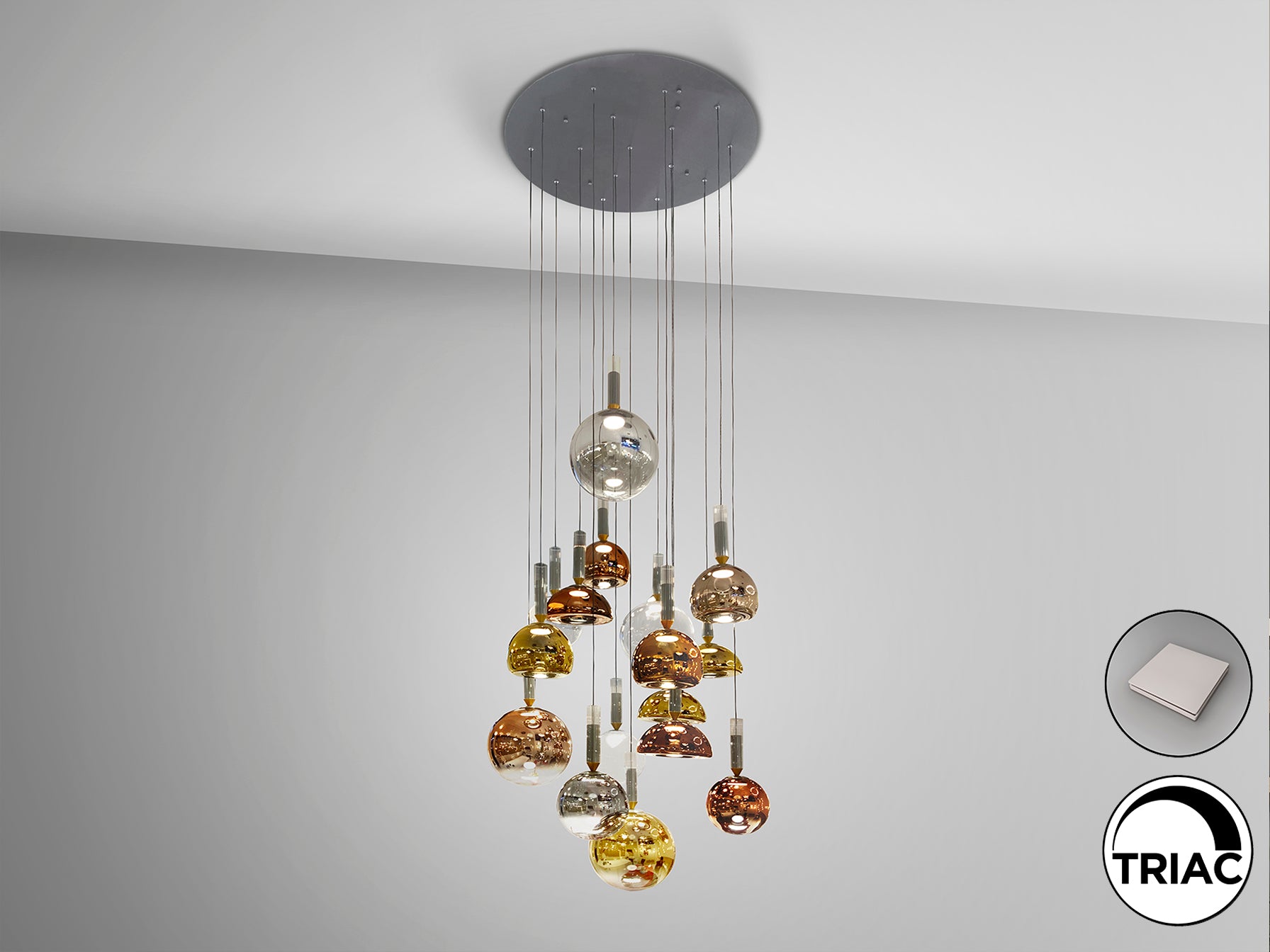 Lámpara de techo Charlize 16 luces multicolor de Schuller, diseño Art Déco con estructura de aluminio gris oscuro, ideal para salón y comedor moderno con iluminación LED y cristal.