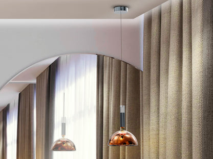 Lámpara colgante Charlize cobre de diseño moderno, con detalles en cristal y LED, ideal para comedor o salón. Fabricada por Schuller, referencia 312479.