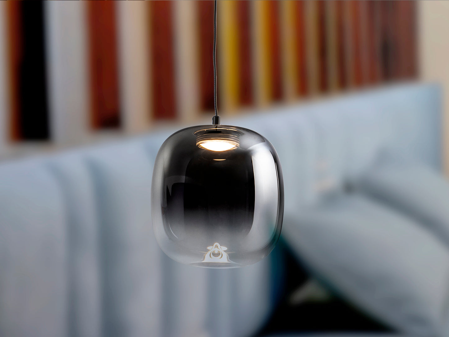 Lámpara colgante ONICE negro-smoke de cristal y metal, diseño moderno y minimalista para salón, marca Schuller (314107)