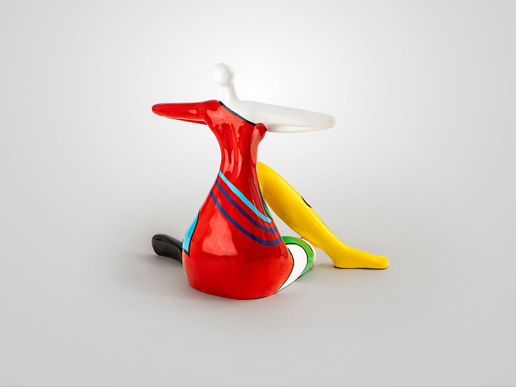 Figura decorativa Femme mediana multicolor de resina estilo Pop Art para decoración moderna del hogar, salón. Escultura Schuller 326191.