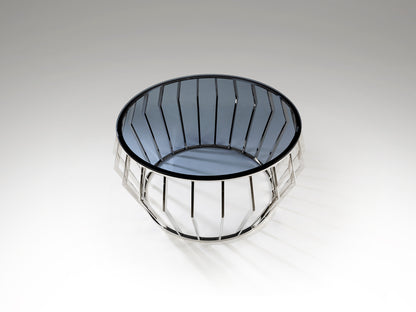 Mesa de centro Ciros pulido brillo con cristal Smoke y diseño moderno de Schuller, fabricada en acero inoxidable, ideal para salones contemporáneos.