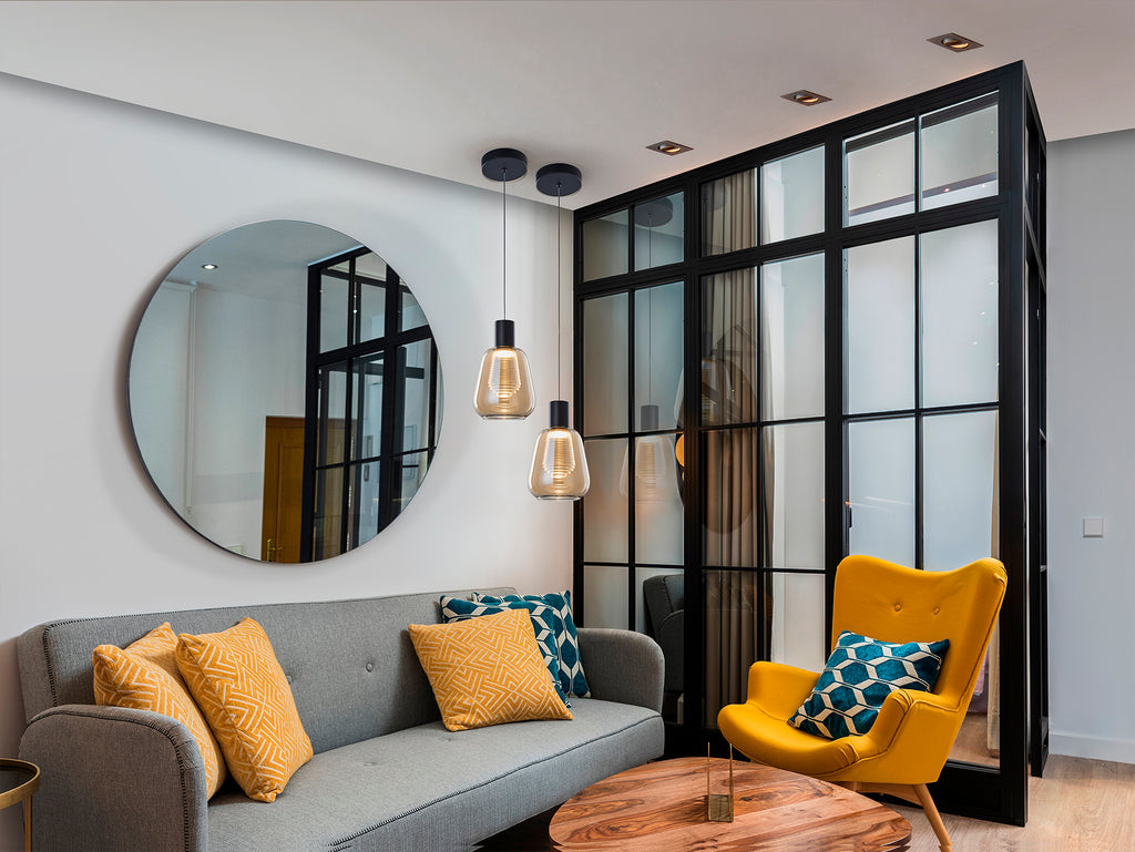 Lámpara colgante Carisa negro y ámbar de Schuller (341017) para comedor y salón, con diseño moderno, cristal y metal, iluminación LED regulable en altura.