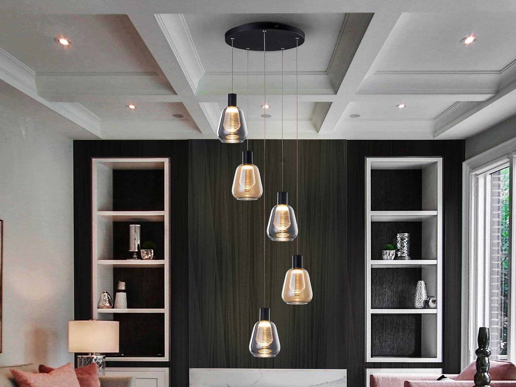 Lámpara de techo Carisa 5 luces negra y ámbar para comedor o salón, de metal y cristal, colgante, LED integrado, regulable en altura, de Schuller.