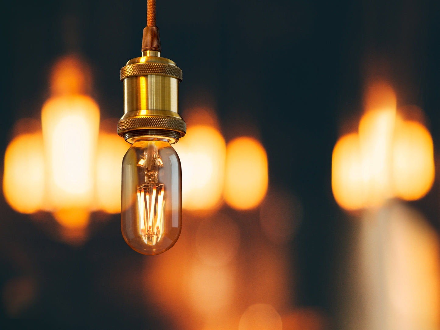 Bombilla LED Vintage T45 Ámbar E27 Schuller 5031 - Iluminación decorativa retro con cristal y luz cálida regulable