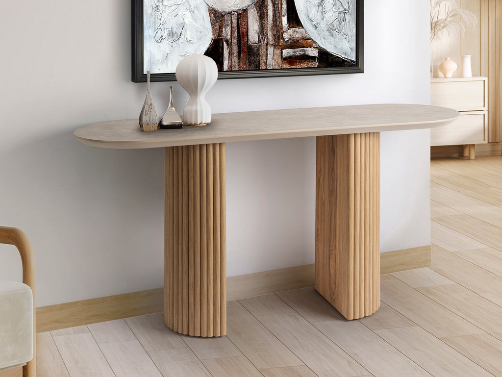 Consola IRATI de madera y piedra en recibidor moderno. Mueble auxiliar Schuller, estilo rústico moderno.