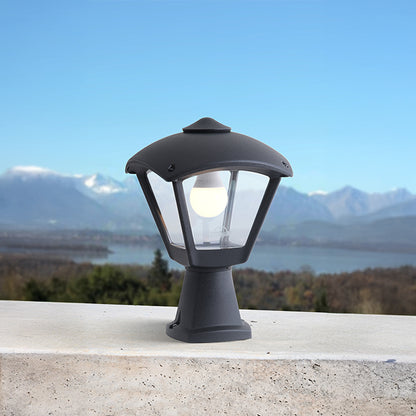 Farola DARIO fabricada en resina color negro para exterior